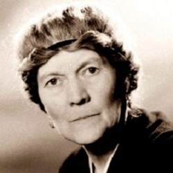 Foto di Ivy Compton Burnett