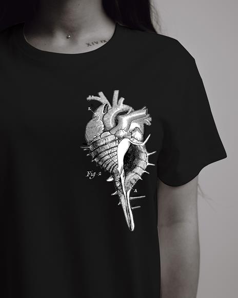 T-Shirt Otto d'Ambra x Feltrinelli -  Cuore Conchiglia / Sea Love - tg. L - nera - 4
