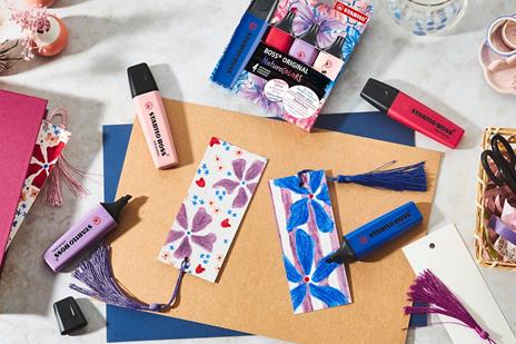 Evidenziatore - STABILO BOSS ORIGINAL NatureCOLORS Wildflower - Pack da 4 - Cipria/Blu elettrico/Giglio Viola/Borgogna - 5