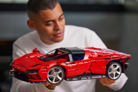 LEGO Technic (42143). Ferrari Daytona SP3 - 5