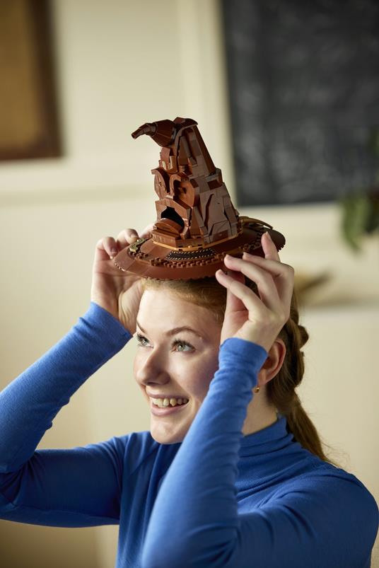 LEGO Harry Potter (76429). Cappello Parlante di Hogwarts con Stemma delle Case e 31 Suoni - 4