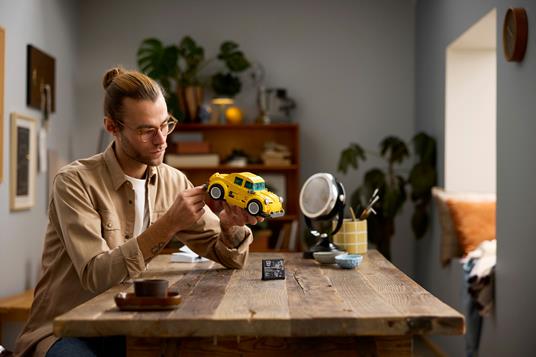 LEGO ICONS Bumblebee - 7
