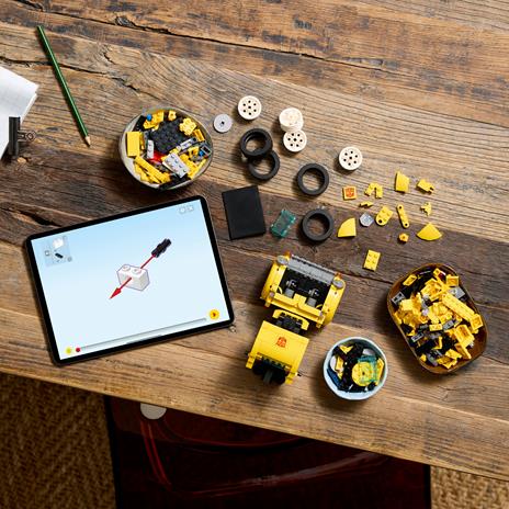 LEGO ICONS Bumblebee - 8